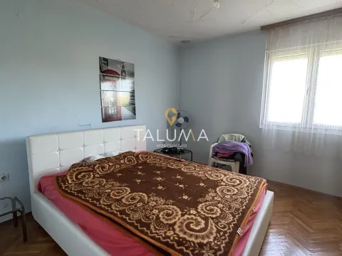 Sale, house, 318m², Zlatica, Podgorica - image 7