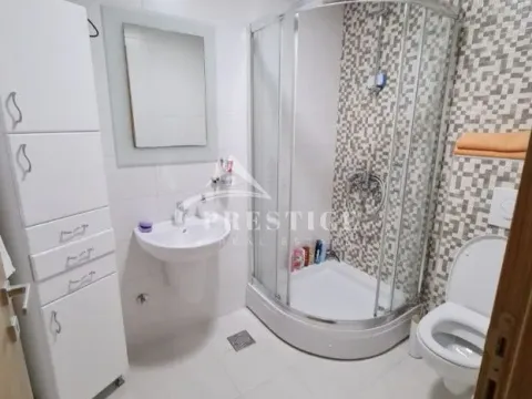 Izdavanje, dvosoban stan, 64m², City Kvart, Podgorica - image 8