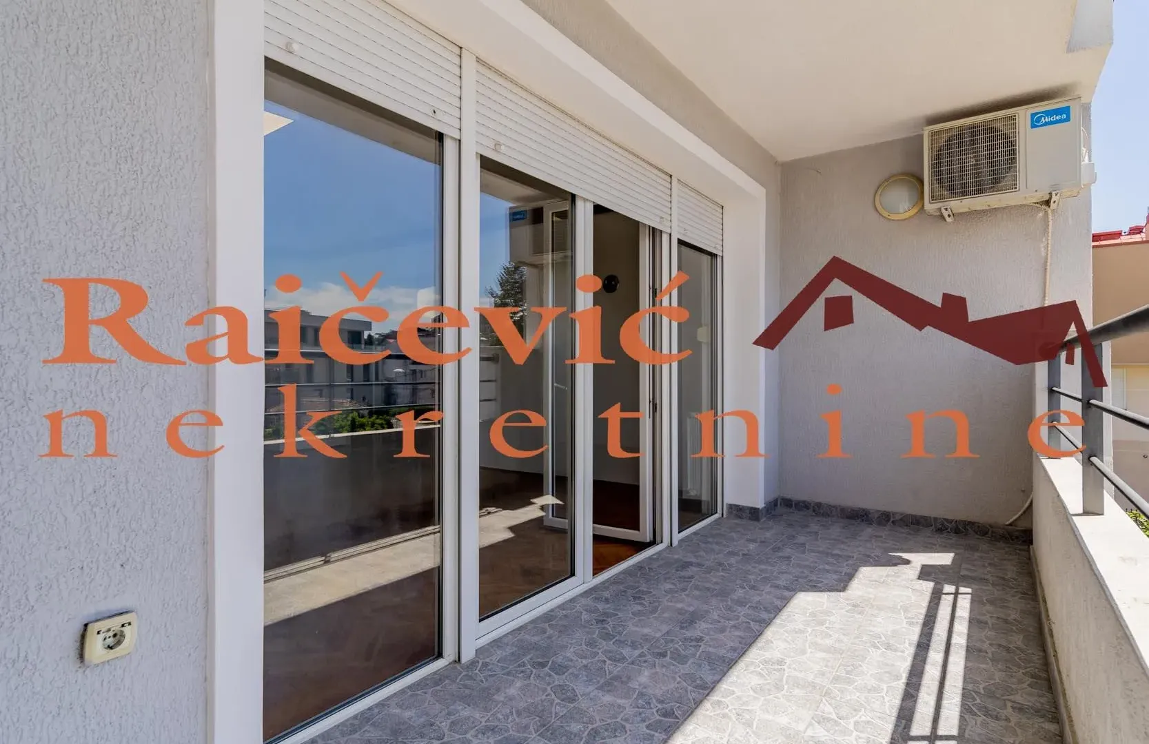 Prodaja, četvorosoban stan, 117m², Savski Venac, Beograd