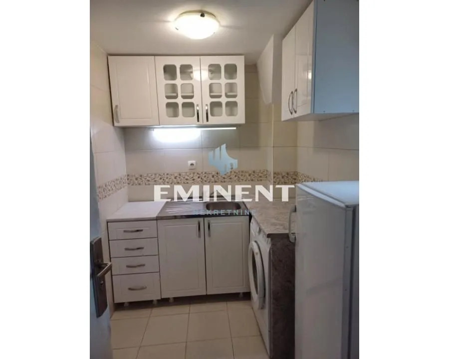 Rent, two bedroom apartment, 41m², Čubura, Beograd