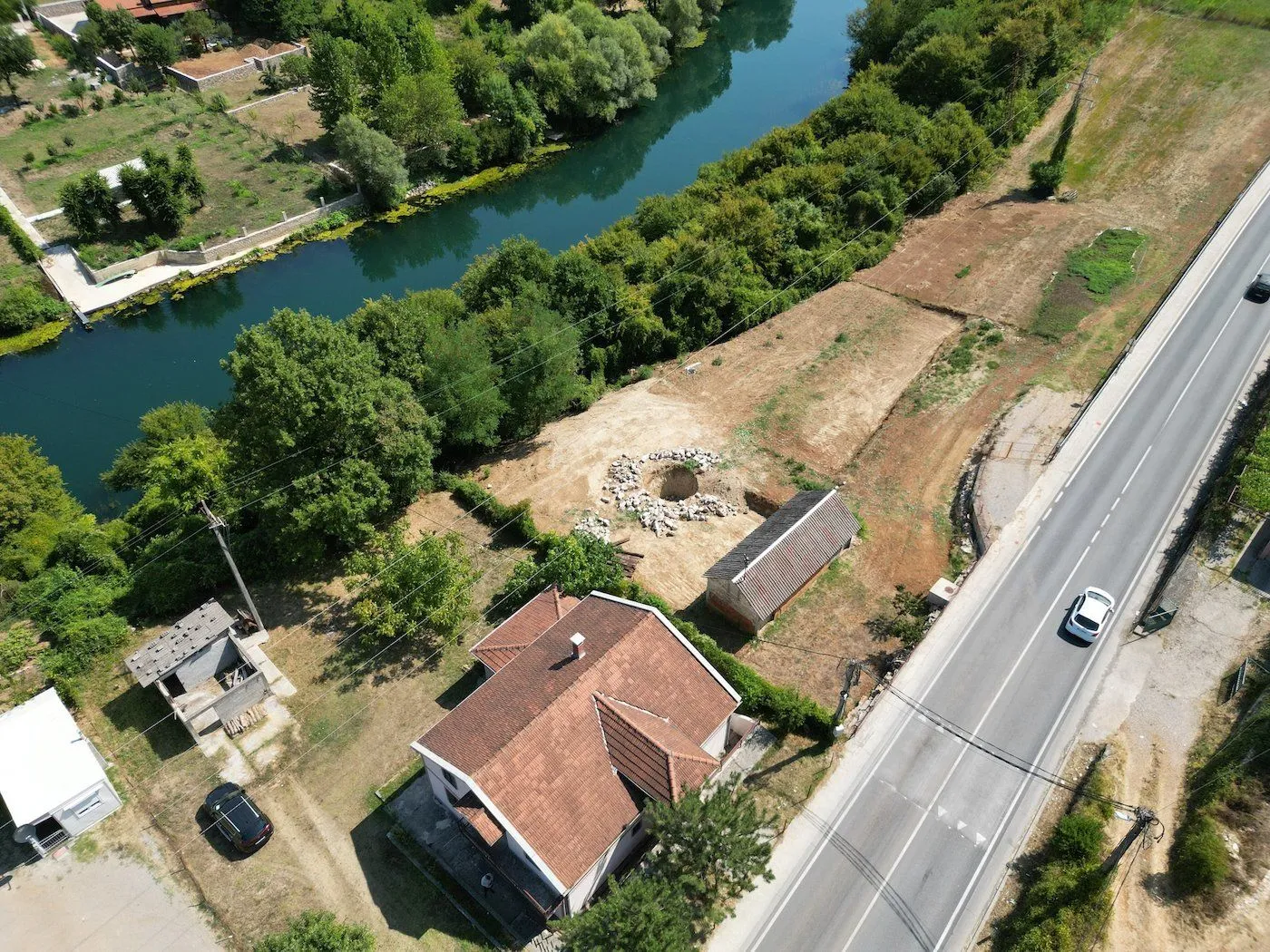 Prodaja, kuća, 236m², Velje Brdo, Podgorica