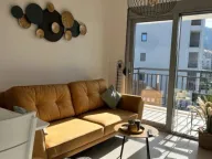 Rent, one bedroom apartment, 42m², Tivat, Crna Gora - image 2