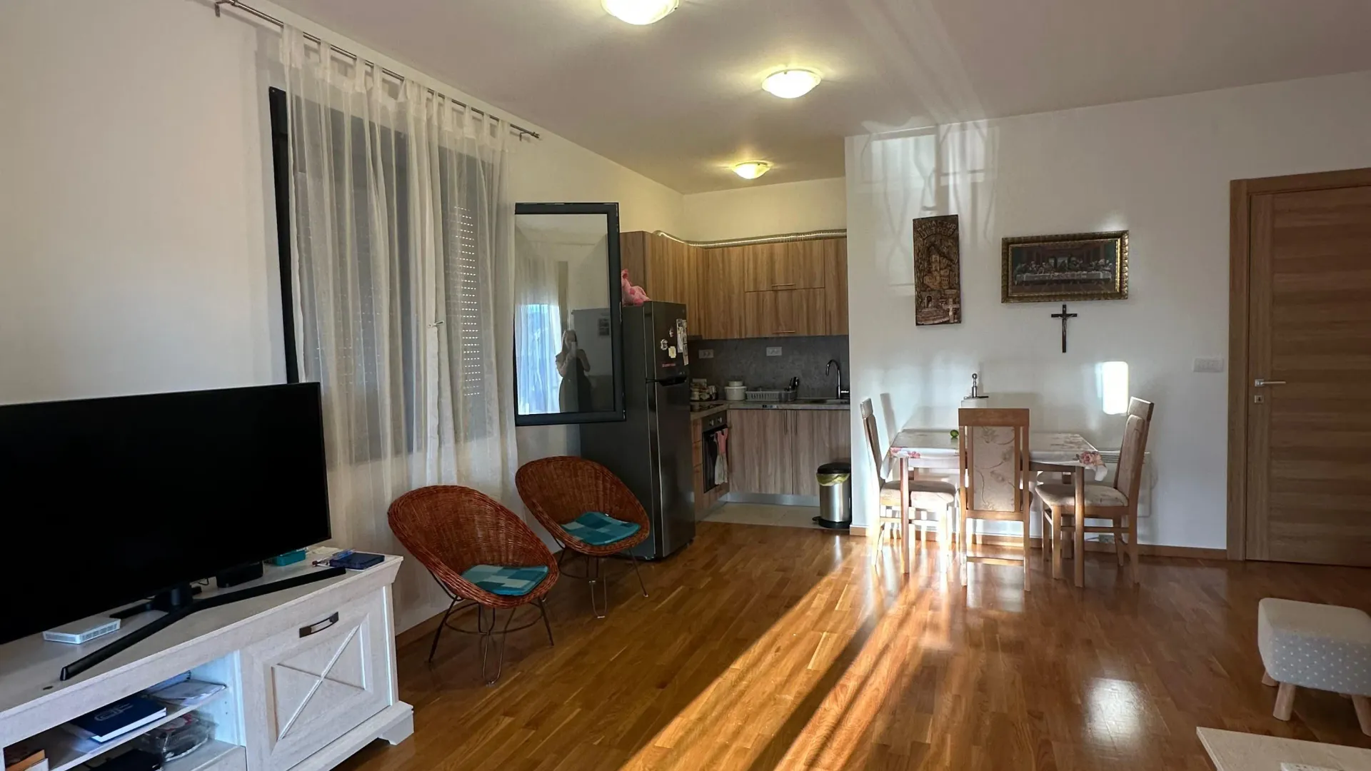 Prodaja, dvosoban stan, 70m², Centar, Tivat