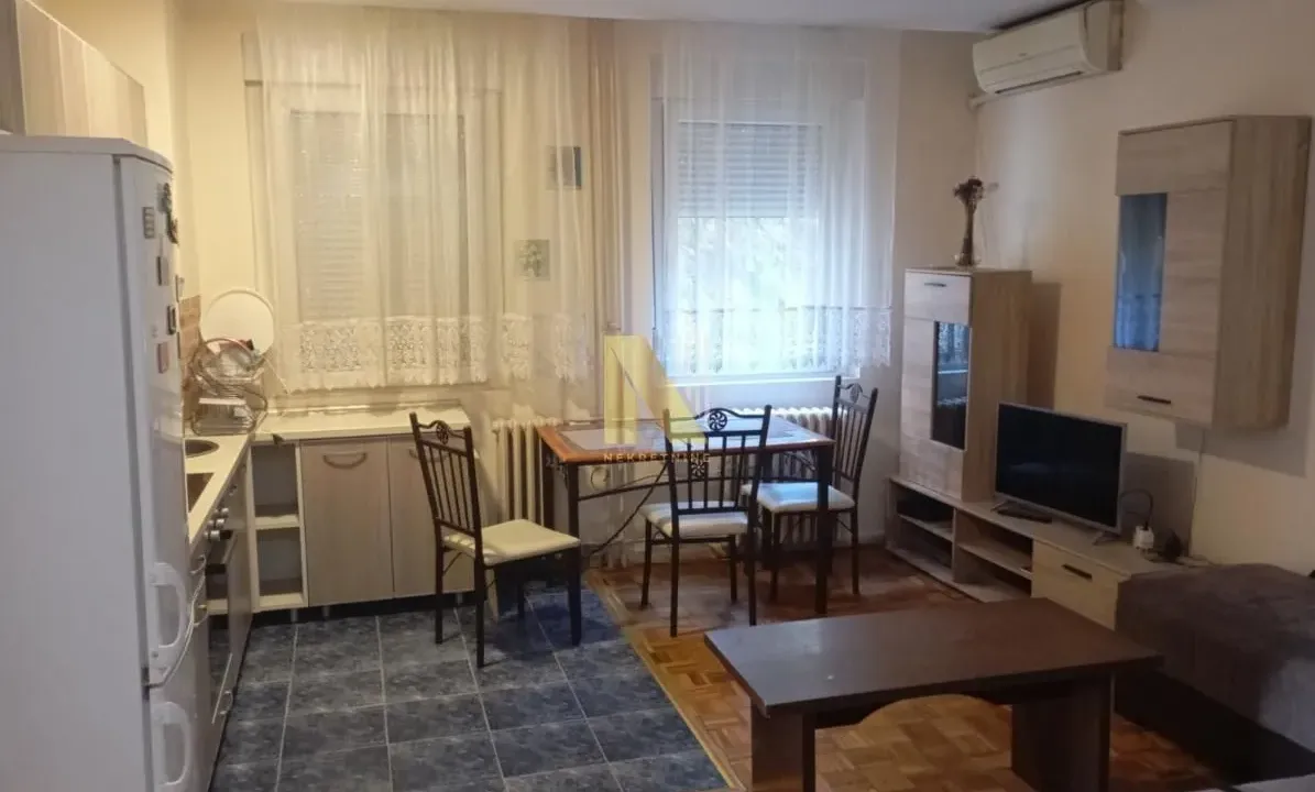 Izdavanje, trosoban stan, 48m², Novo naselje, Novi Sad