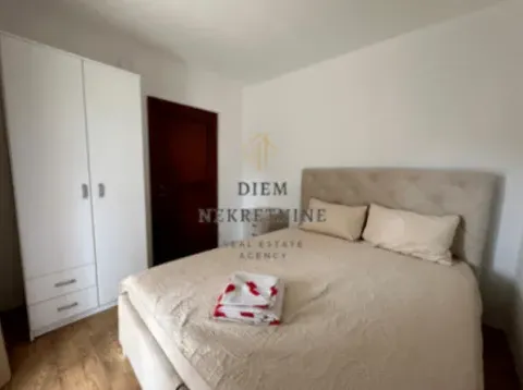 Izdavanje, kuća, 320m², Zlatica, Podgorica - image 6