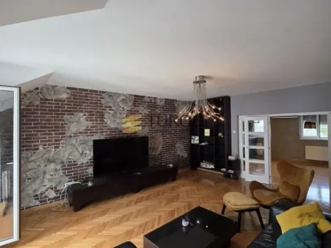 Prodaja, stan, 156m², Centar, Novi Sad - image 2