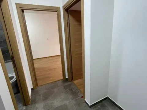 Prodaja, jednosoban stan, 45m², Ljubović, Podgorica - image 2