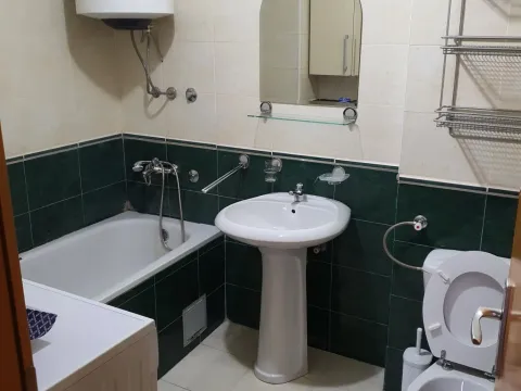 Prodaja, trosoban stan, 105m², Blok 6, Podgorica - image 8