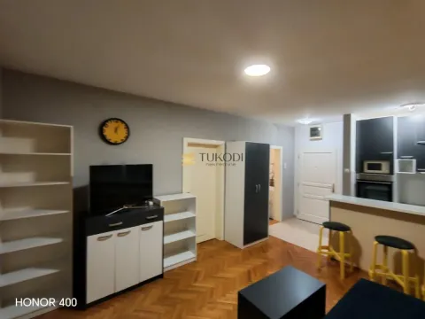 Rent, one bedroom apartment, 33m², Grbavica, Novi Sad Sve Podlokacije - image 2