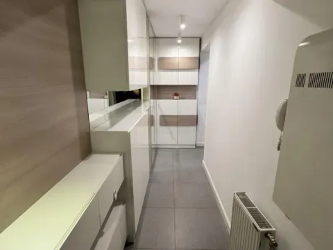 Izdavanje, trosoban stan, 77m², Palilula, Niš - image 21