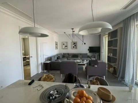 Sale, three bedroom apartment, 130m², Luštica Bay, Tivat - image 1