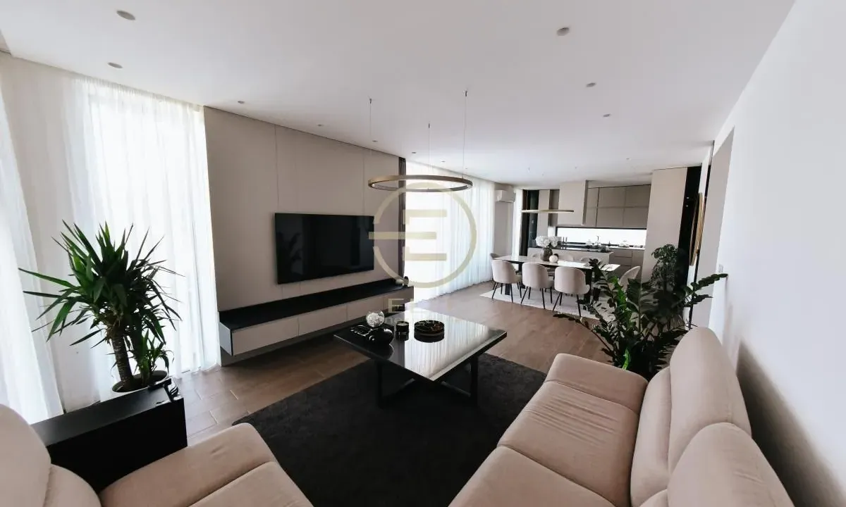 Sale, house, 253m², Rakovac, Novi Sad Sve Podlokacije