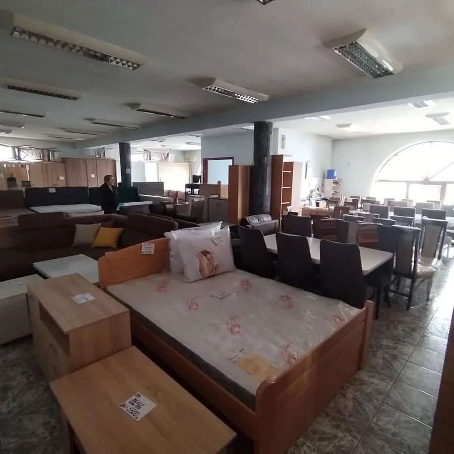 Izdavanje, poslovni prostor, 500m², Batajnica, Beograd