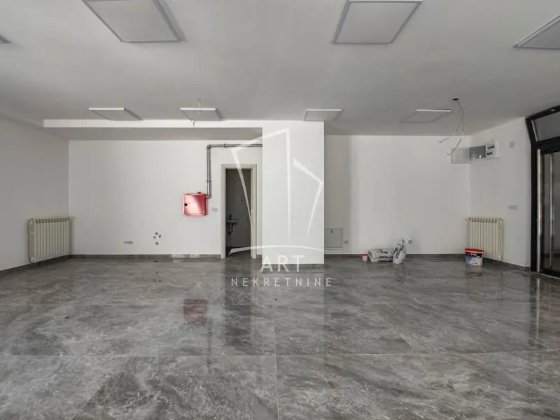 Rent, office space, 74m², Voždovac Sve Podlokacije, Beograd