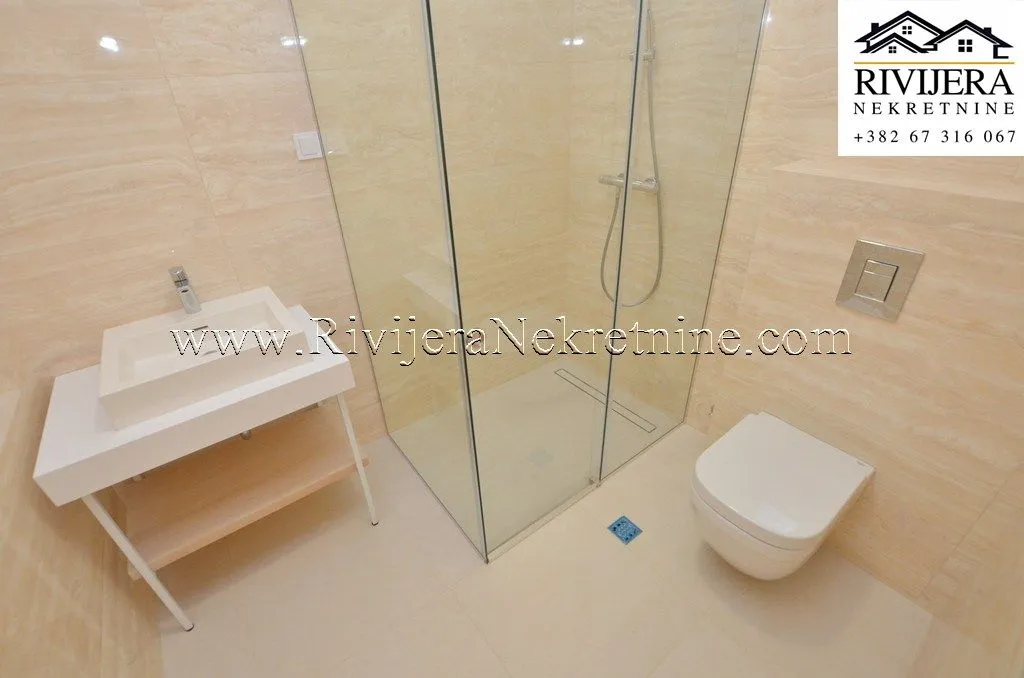 Prodaja, dvosoban stan, 116m², Igalo, Herceg Novi
