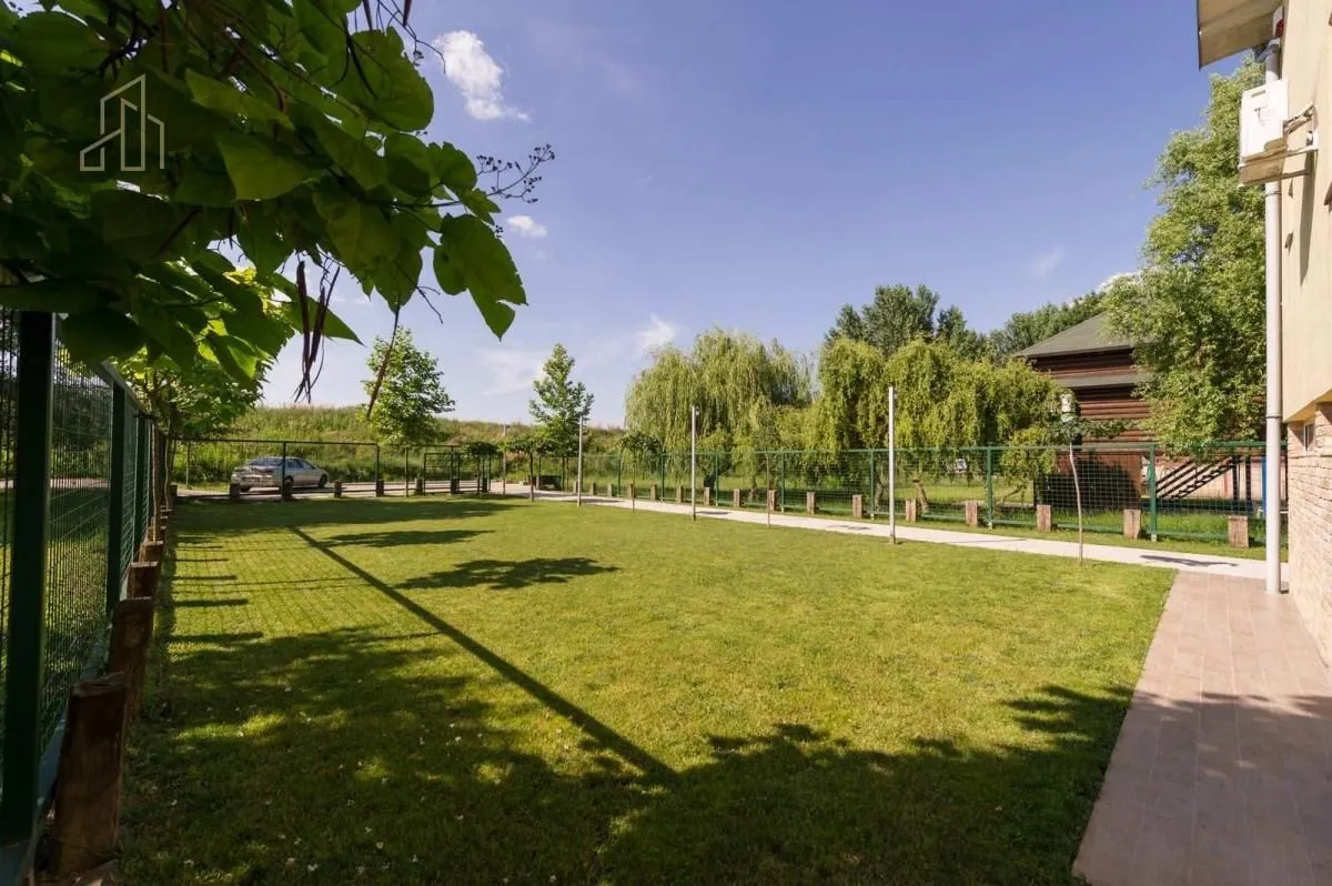 Prodaja, kuća, 120m², Novi Beograd Blok 70, Novi Beograd Sve Podlokacije