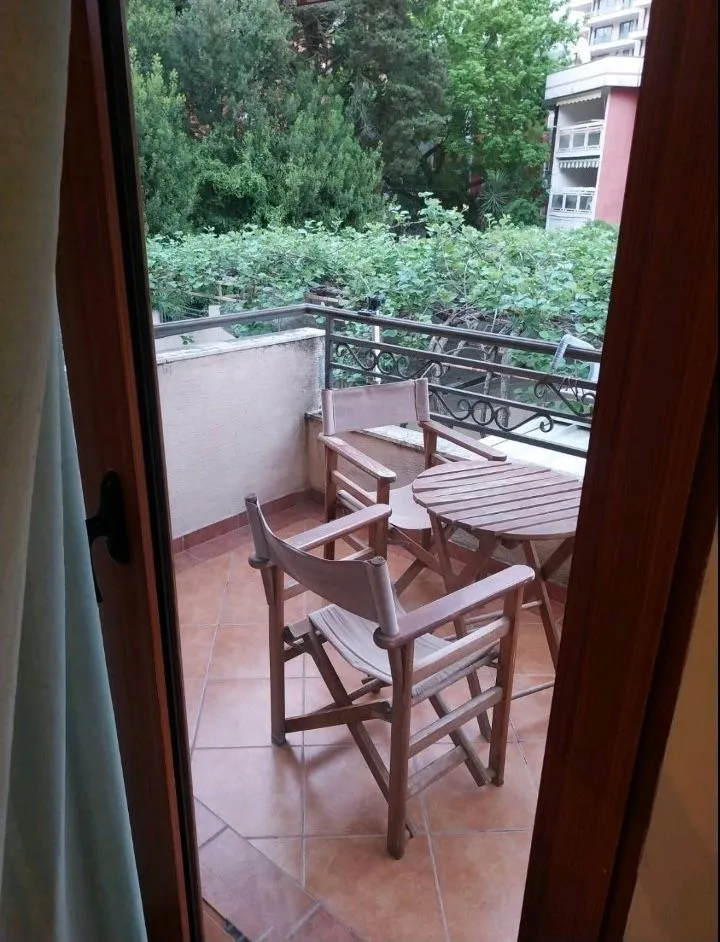 Izdavanje, jednosoban stan, 45m², Gospoština, Budva