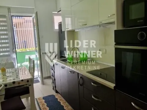 Izdavanje, trosoban stan, 65m², Neimar, Vračar Sve Podlokacije - image 3