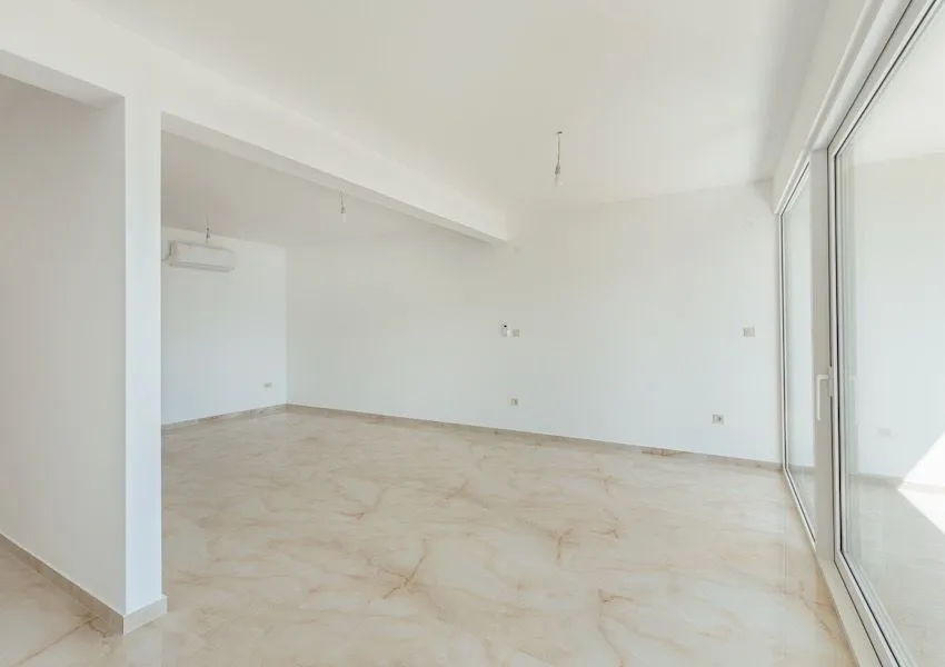 Prodaja, dvosoban stan, 91m², Baošići, Herceg Novi