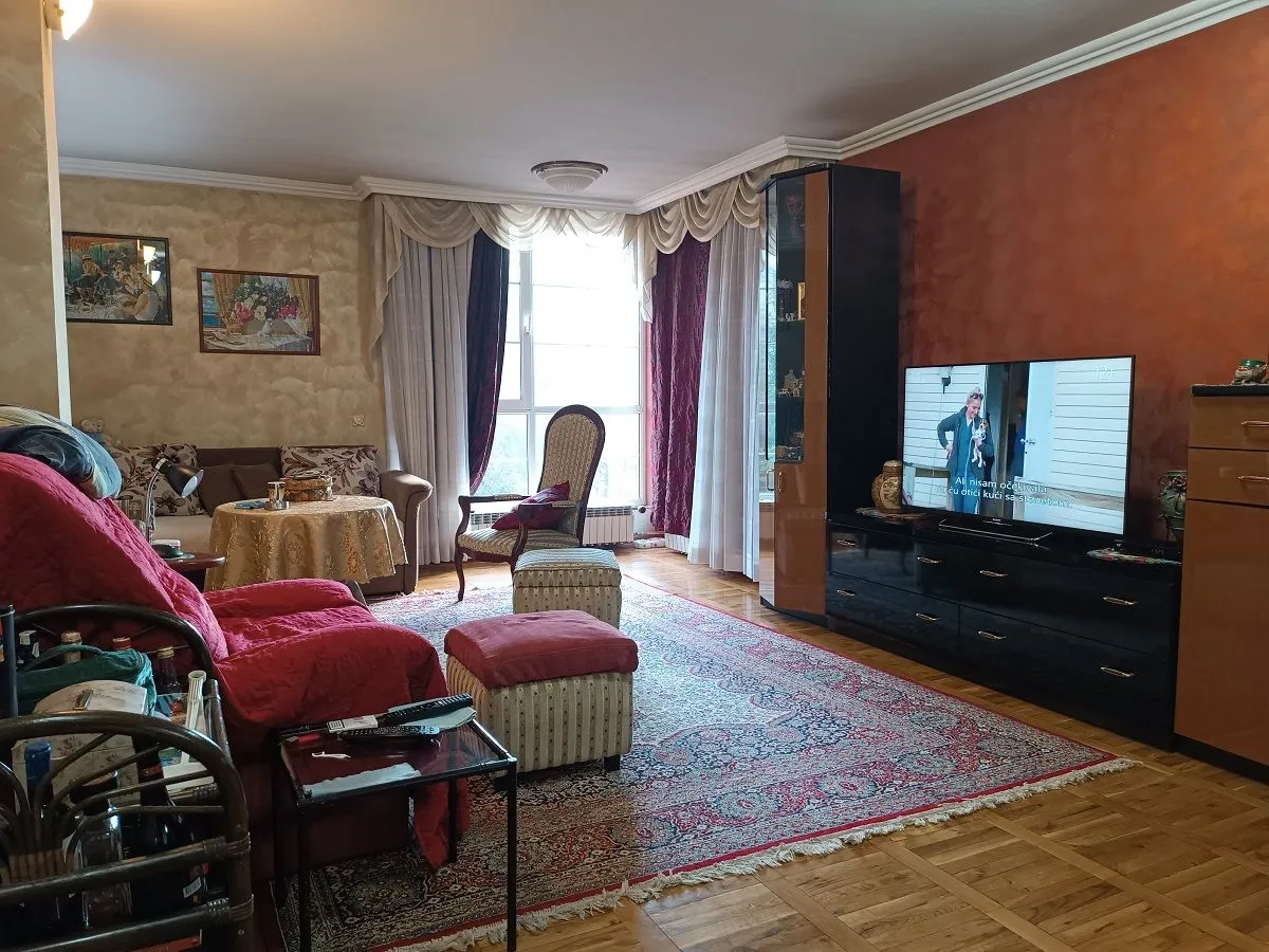Prodaja, kuća, 330m², Aleksinac, Niš