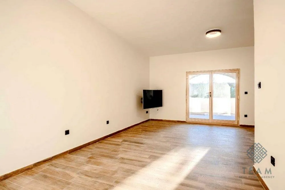 Prodaja, garsonjera, 46m², Reževići, Budva