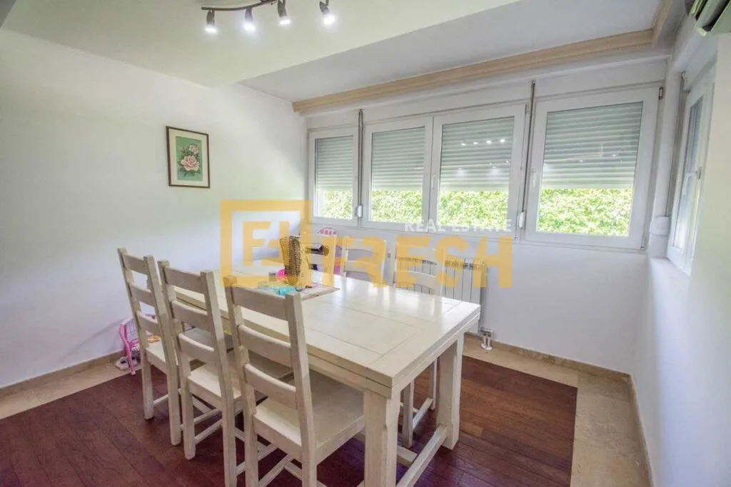 Prodaja, kuća, 550m², Zabjelo, Podgorica