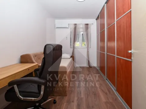 Rent, three bedroom apartment, 106m², Momišići, Podgorica - image 10