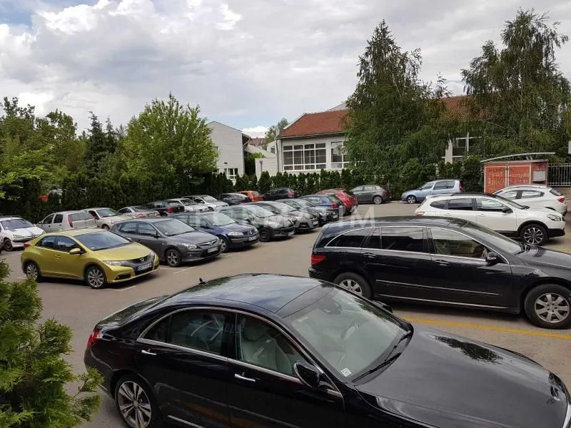 Izdavanje, poslovni prostor, 1603m², Bezanijska Kosa 1, Bežanijska Kosa Sve Podlokacije