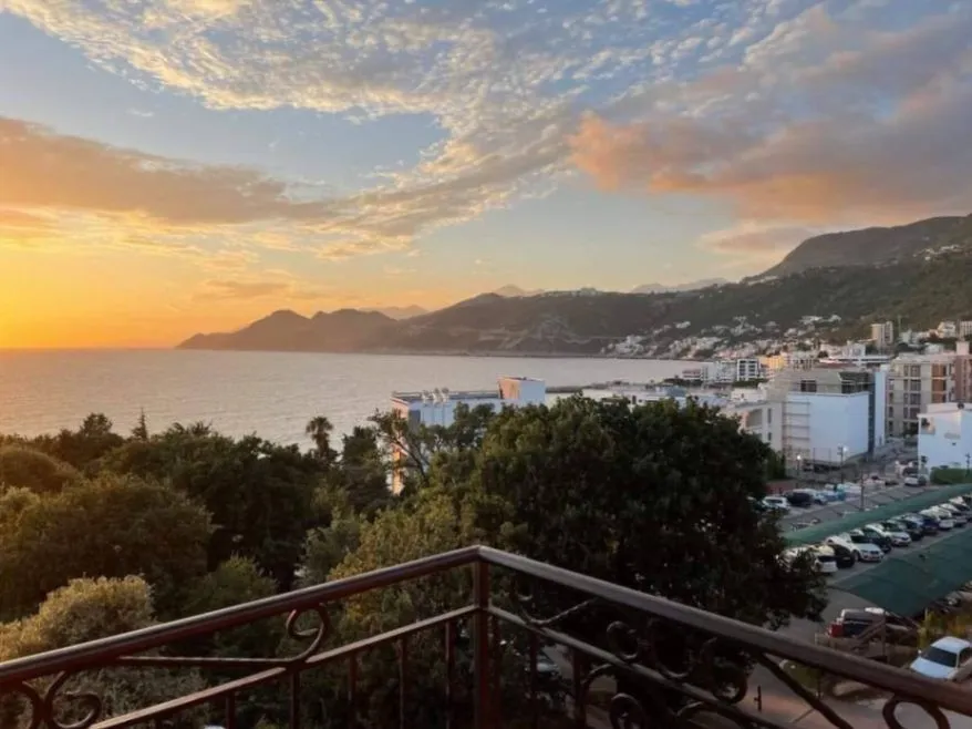 Prodaja, dvosoban stan, 65m², Dobre Vode, Bar