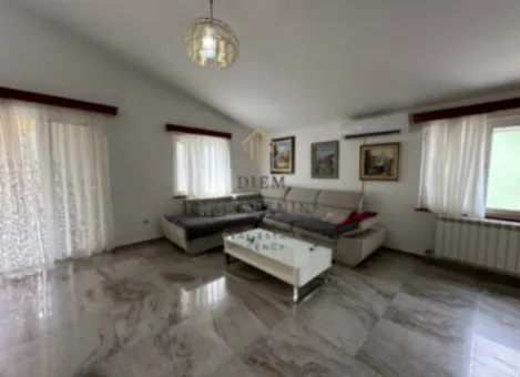 Izdavanje, kuća, 165m², Farmaci, Podgorica - image 4