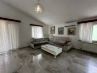 Rent, house, 165m², Farmaci, Podgorica - image 4