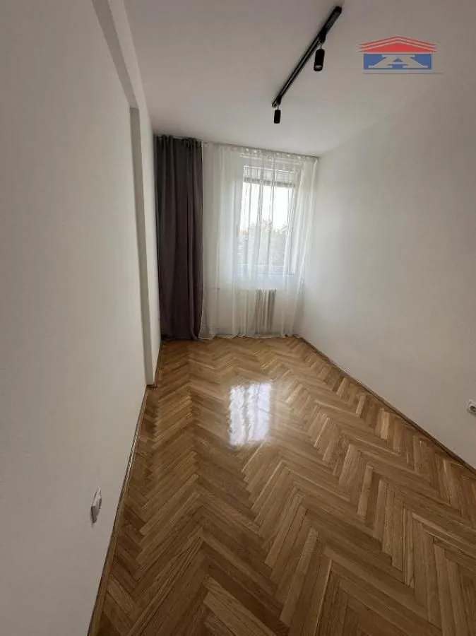 Prodaja, jednosoban stan, 35m², Bulevar Oslobodjenja, Novi Sad Sve Podlokacije