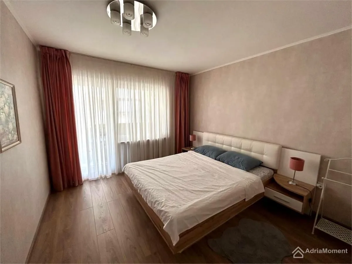 Prodaja, dvosoban stan, 83m², Kalimanj, Tivat