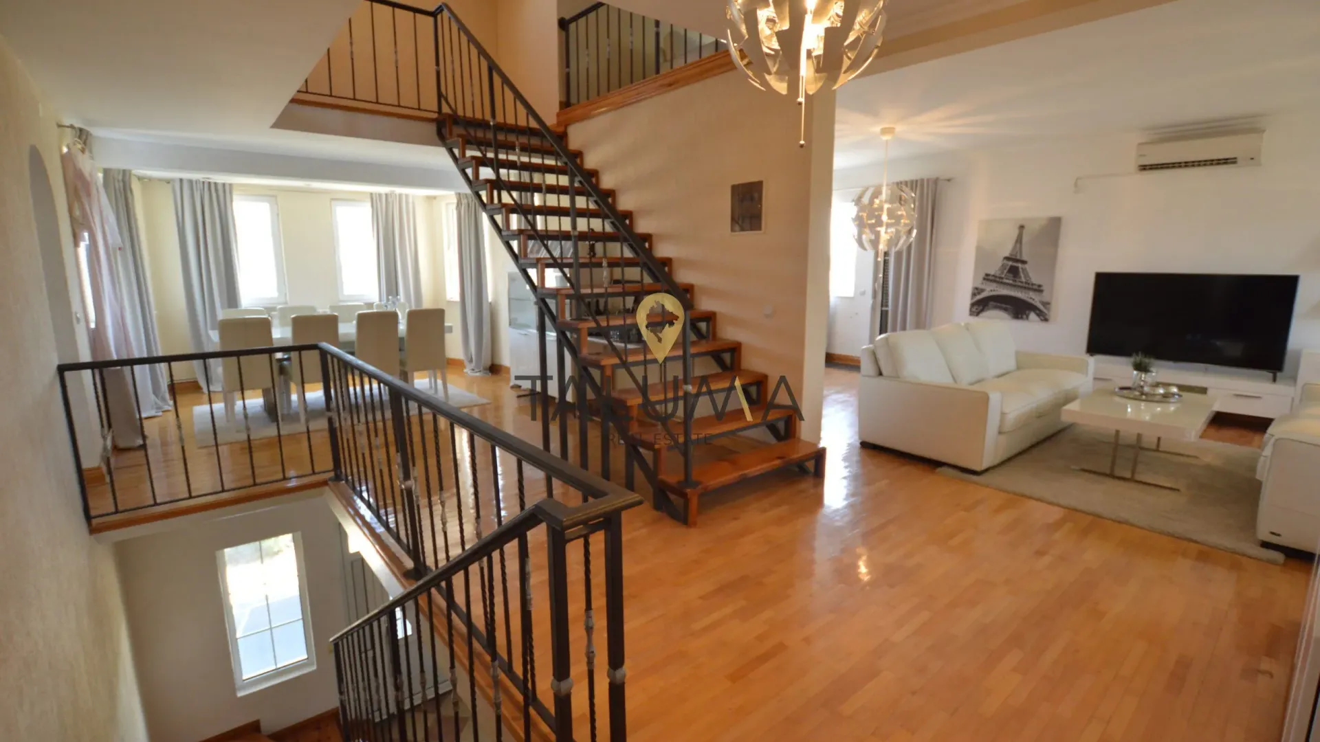 Sale, house, 350m², Dahna, Podgorica