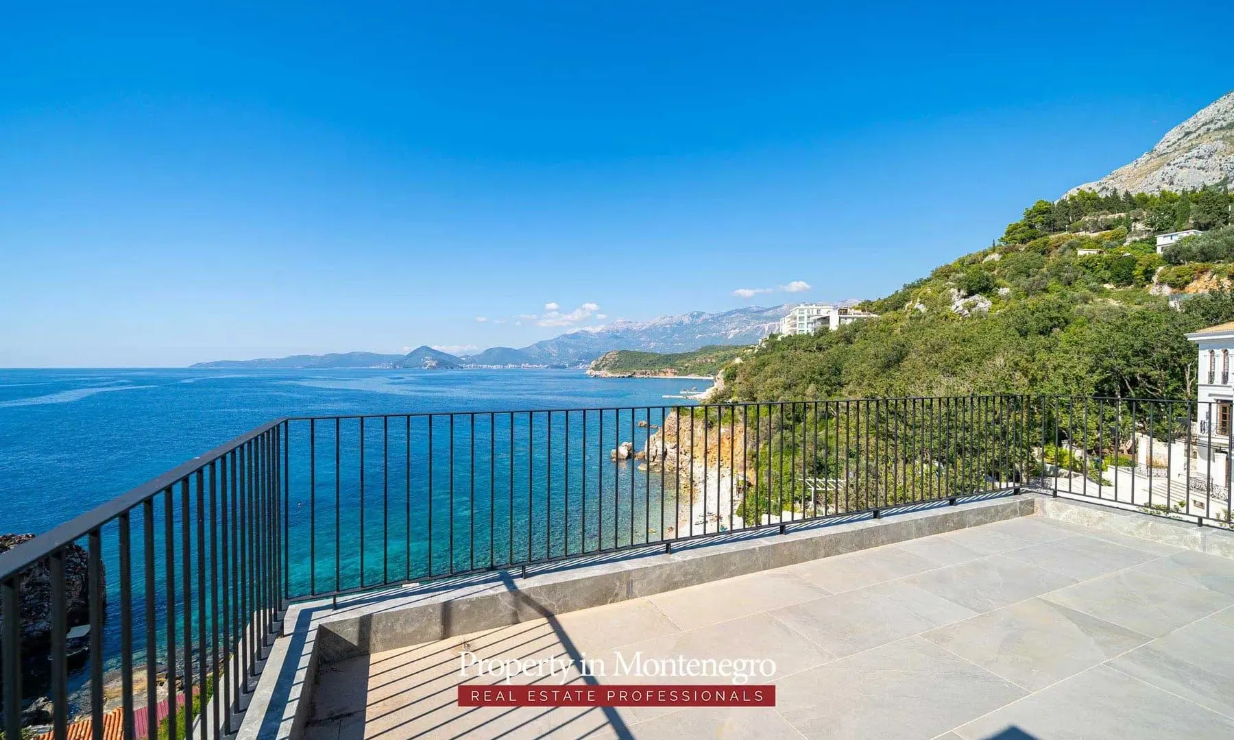 Sale, house, 310m², Rijeka Reževići, Budva