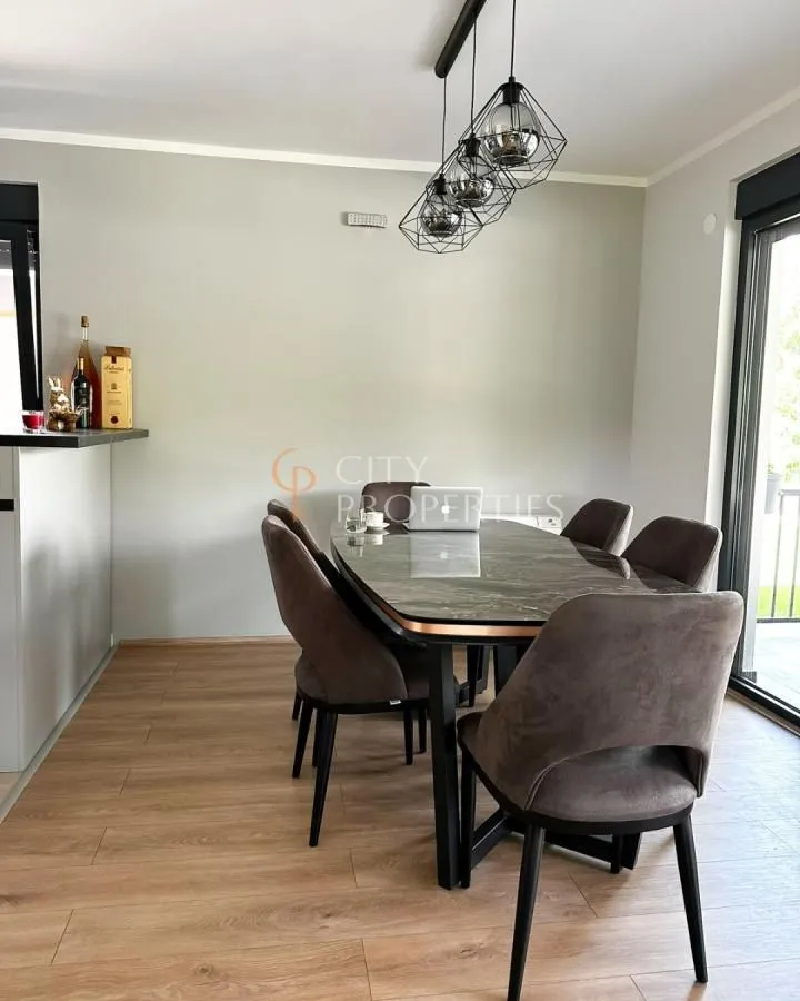 Rent, house, 160m², Pričelje, Podgorica