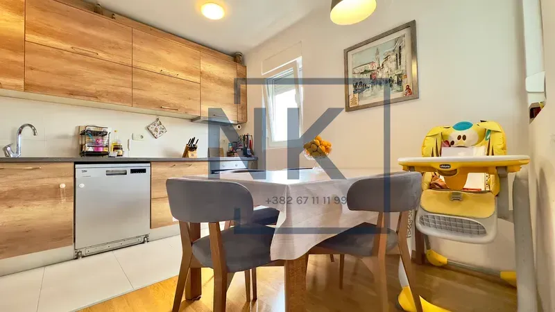 Prodaja, trosoban stan, 78m², Stari Aerodrom, Podgorica