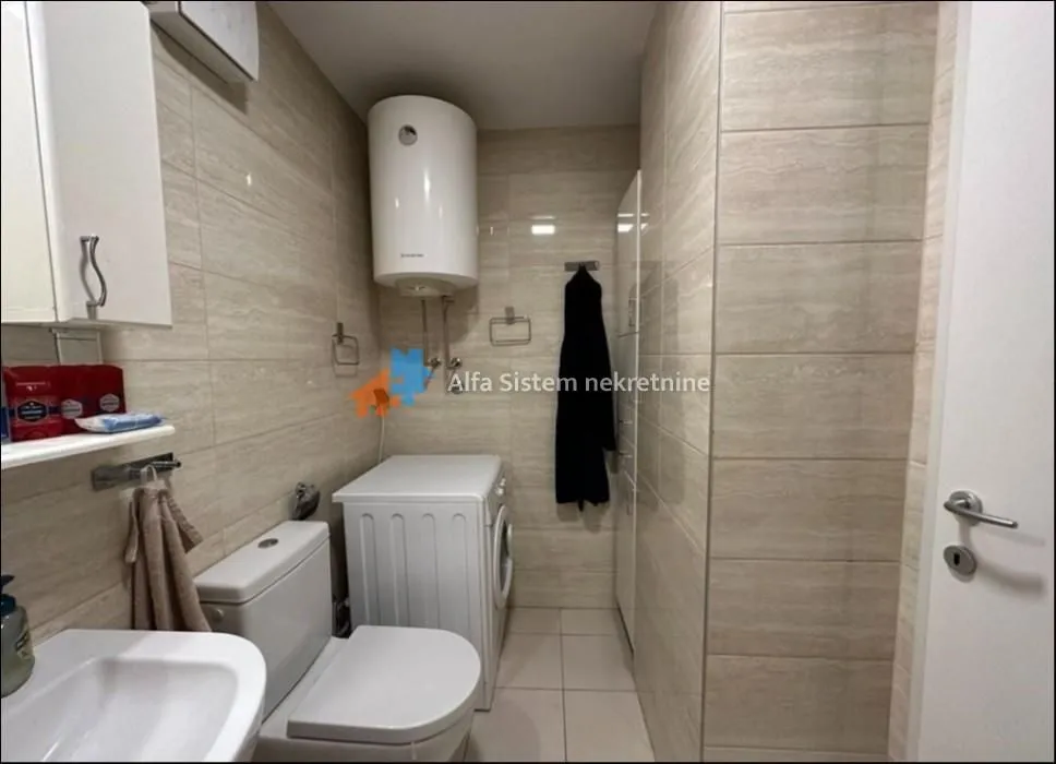 Izdavanje, dvosoban stan, 65m², Novi Beograd Blok 67, Novi Beograd Sve Podlokacije