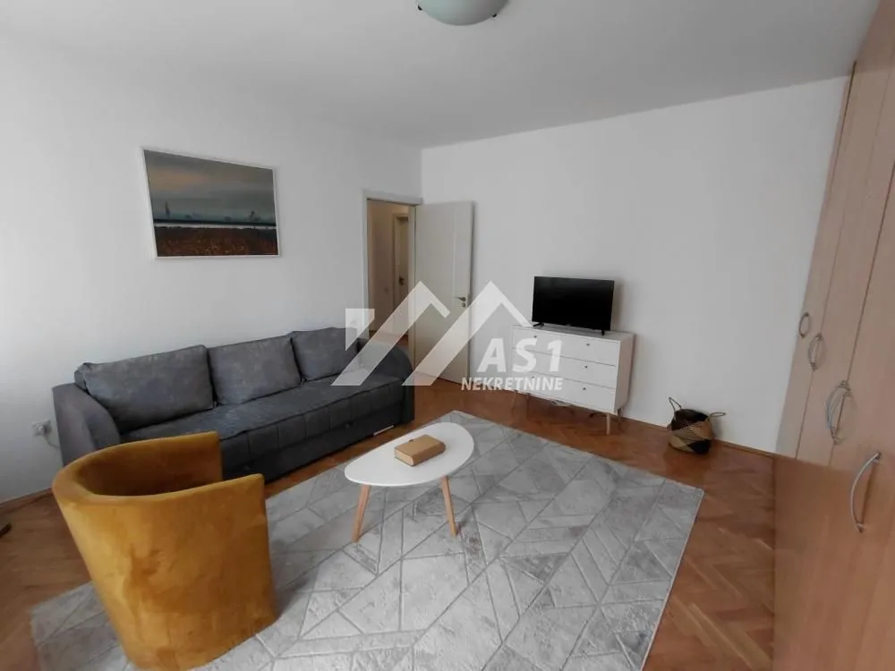 Izdavanje, dvosoban stan, 63m², Liman 4, Novi Sad Sve Podlokacije