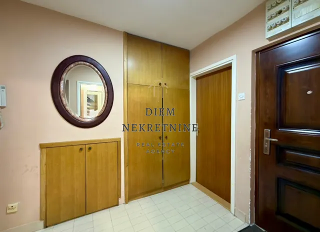 Rent, two bedroom apartment, 85m², Centar, Bar