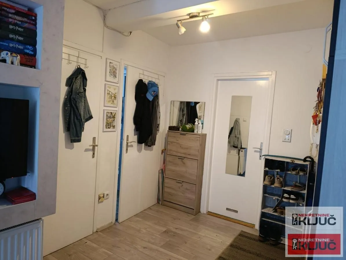 Prodaja, dvosoban stan, 50m², Avijatičarsko naselje, Novi Sad Sve Podlokacije