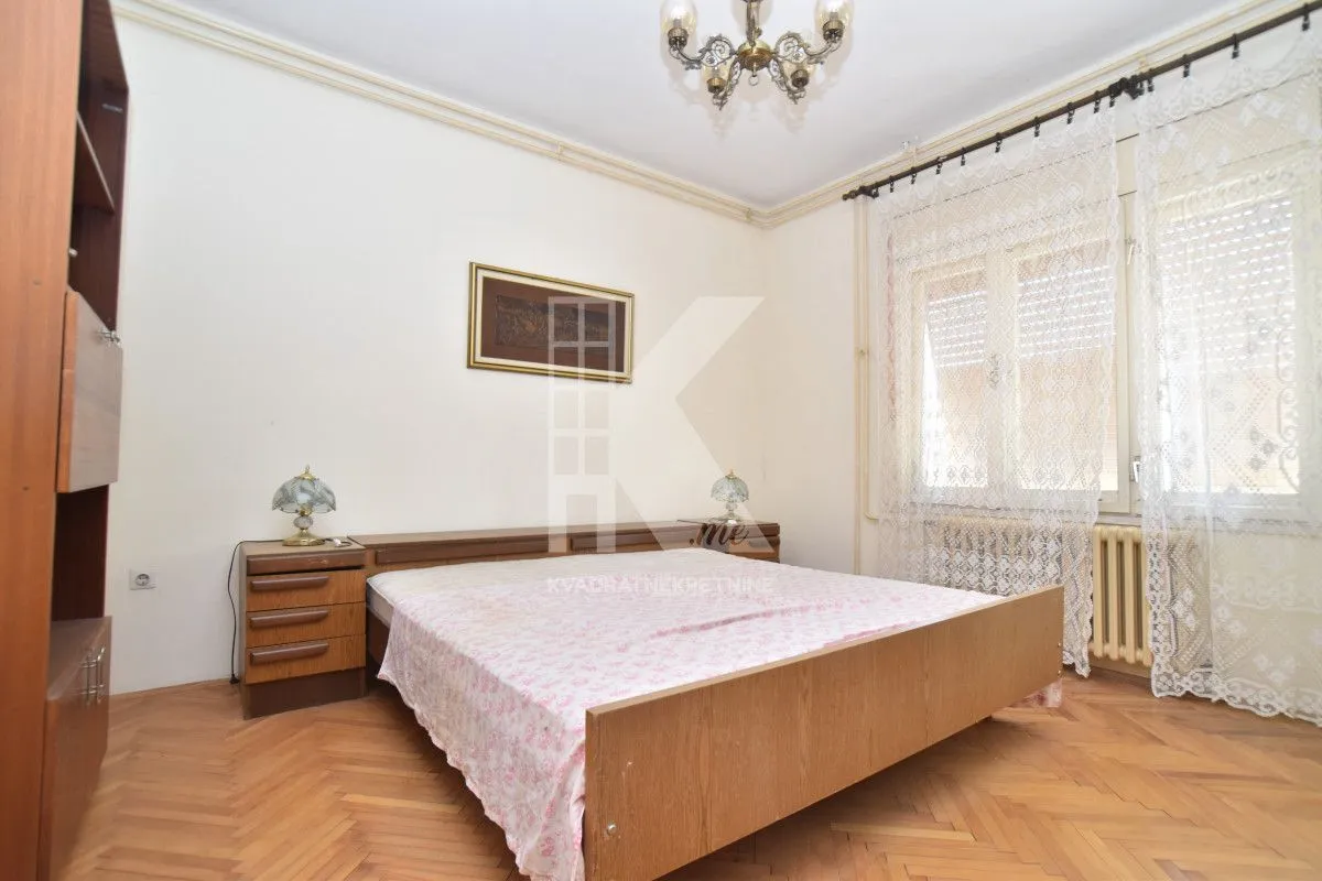 Sale, house, 240m², Dahna, Podgorica