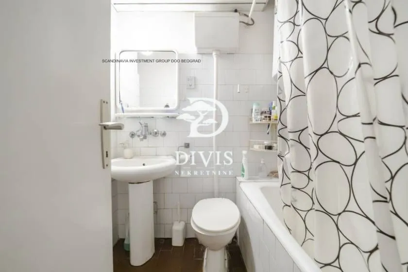 Prodaja, četvorosoban stan, 98m², Novi Beograd Sve Podlokacije, Beograd