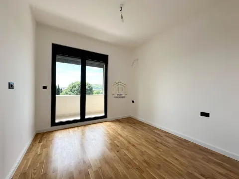 Izdavanje, poslovni prostor, 108m², City Kvart, Podgorica - image 4
