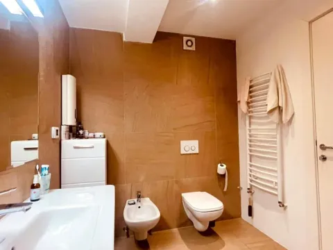 Sale, four bedroom apartment, 137m², Vračar Hram, Vračar Sve Podlokacije - image 17