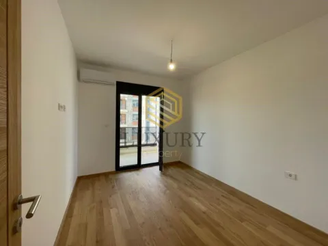 Izdavanje, jednosoban stan, 47m², City Kvart, Podgorica - image 7