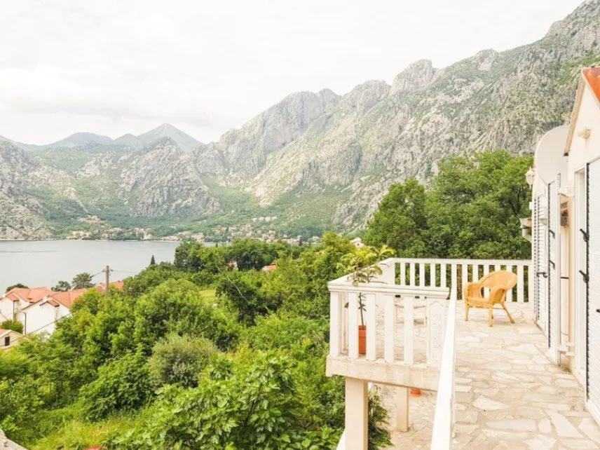Prodaja, kuća, 136m², Ljuta, Kotor