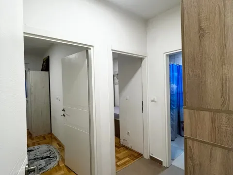 Rent, two bedroom apartment, 56m², Stari Aerodrom, Podgorica - image 5