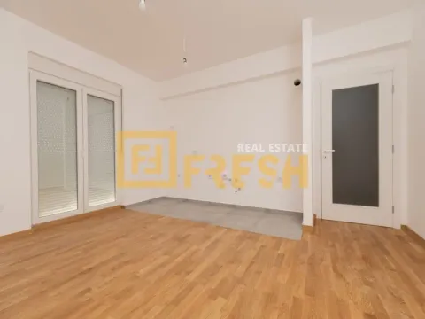 Prodaja, dvosoban stan, 65m², Stari Aerodrom, Podgorica - image 7