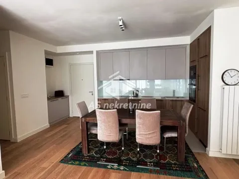 Izdavanje, trosoban stan, 80m², Savski Venac, Beograd - image 6